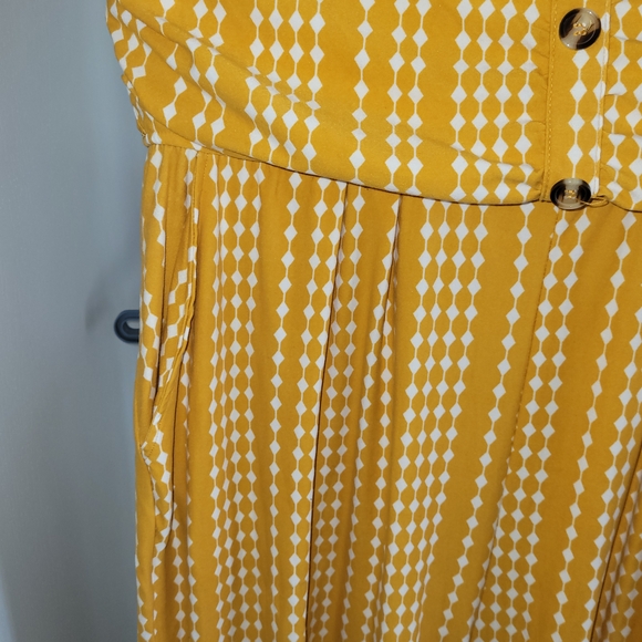 J for Justify Yellow and White Jumpsuit - Picture 2 of 3